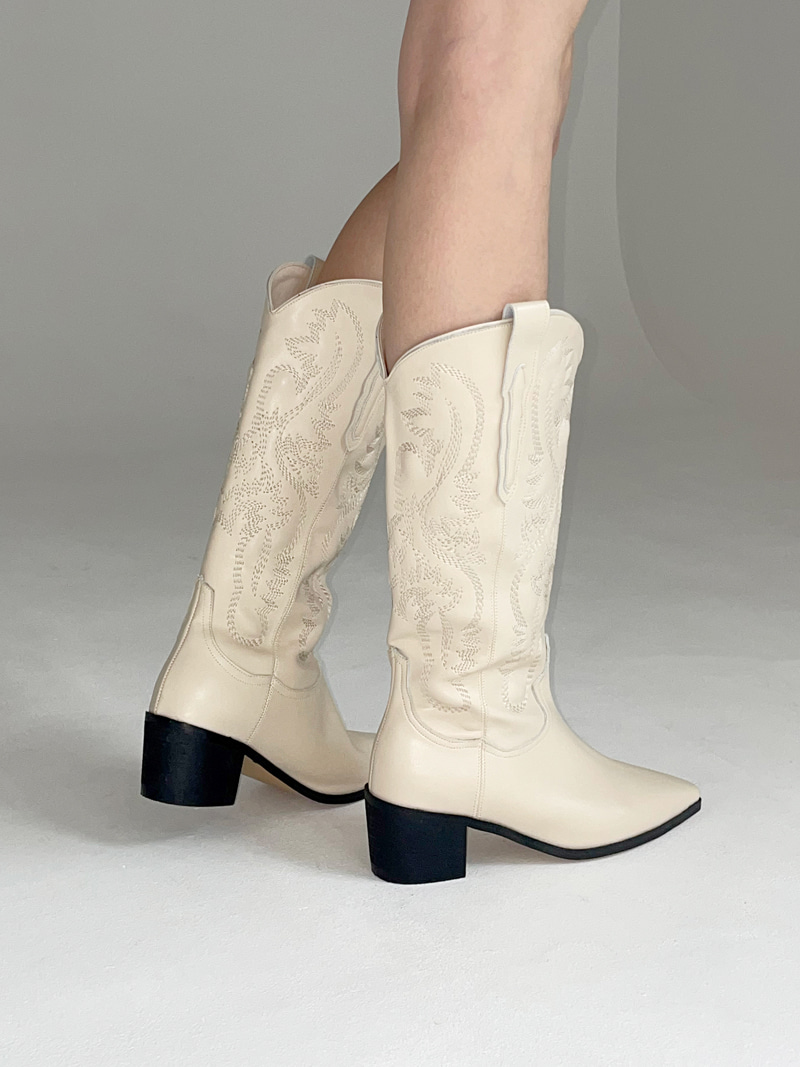 embroidery western boots (2colors)